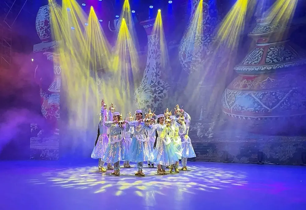马拉康德（MAROKAND）大剧院-首台大型历史文化风情舞剧《爱的传奇》